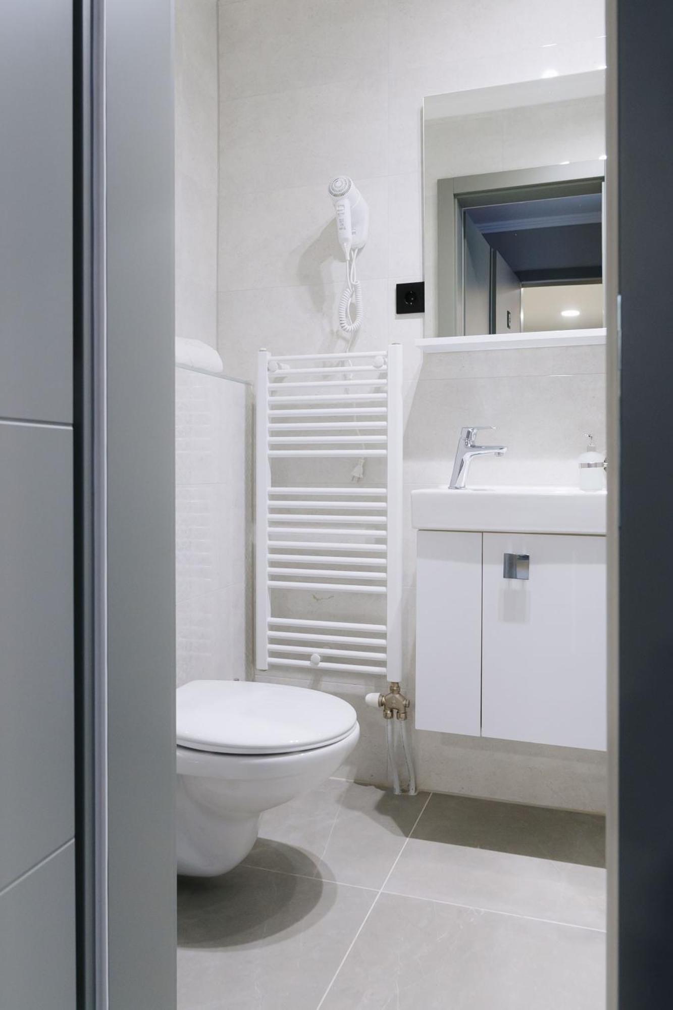 Nobel Apartmani Brcko Ngoại thất bức ảnh